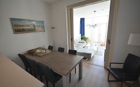 Fraai appartement direct aan zee op toplocatie.
